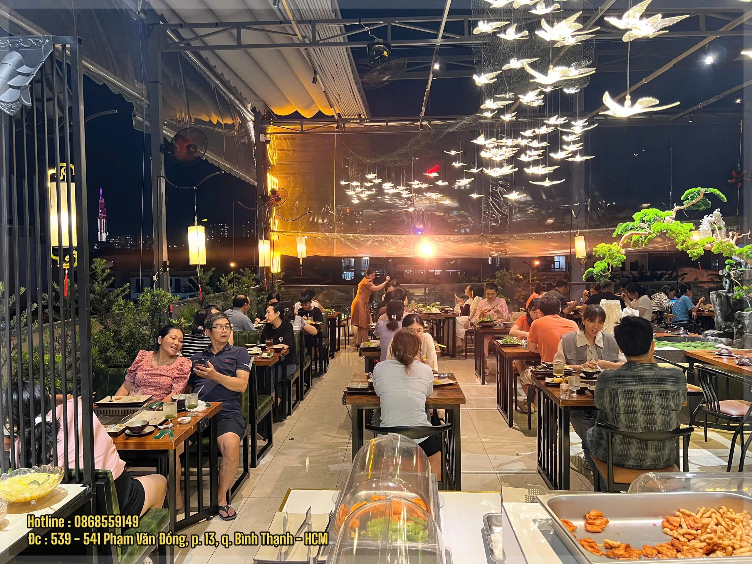 Khu vực tầng thượng thoáng đãng