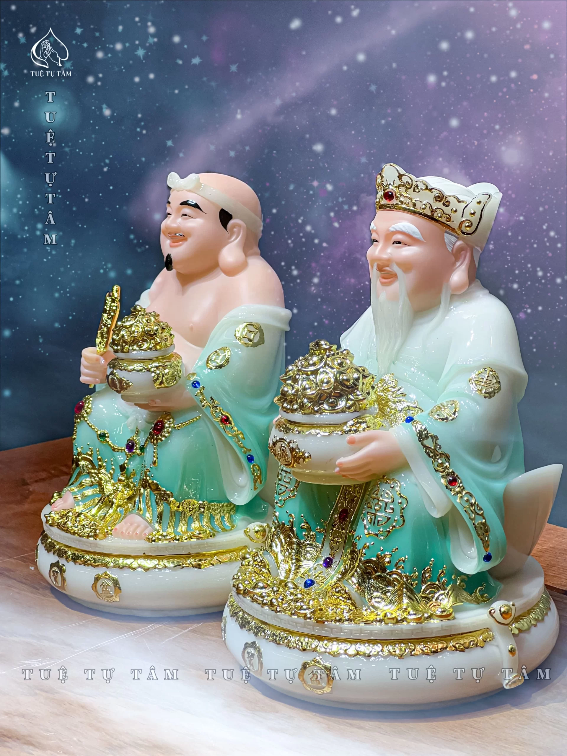 Tượng Tài Địa đá xanh thố tiền đế tròn với những họa tiết nổi bật