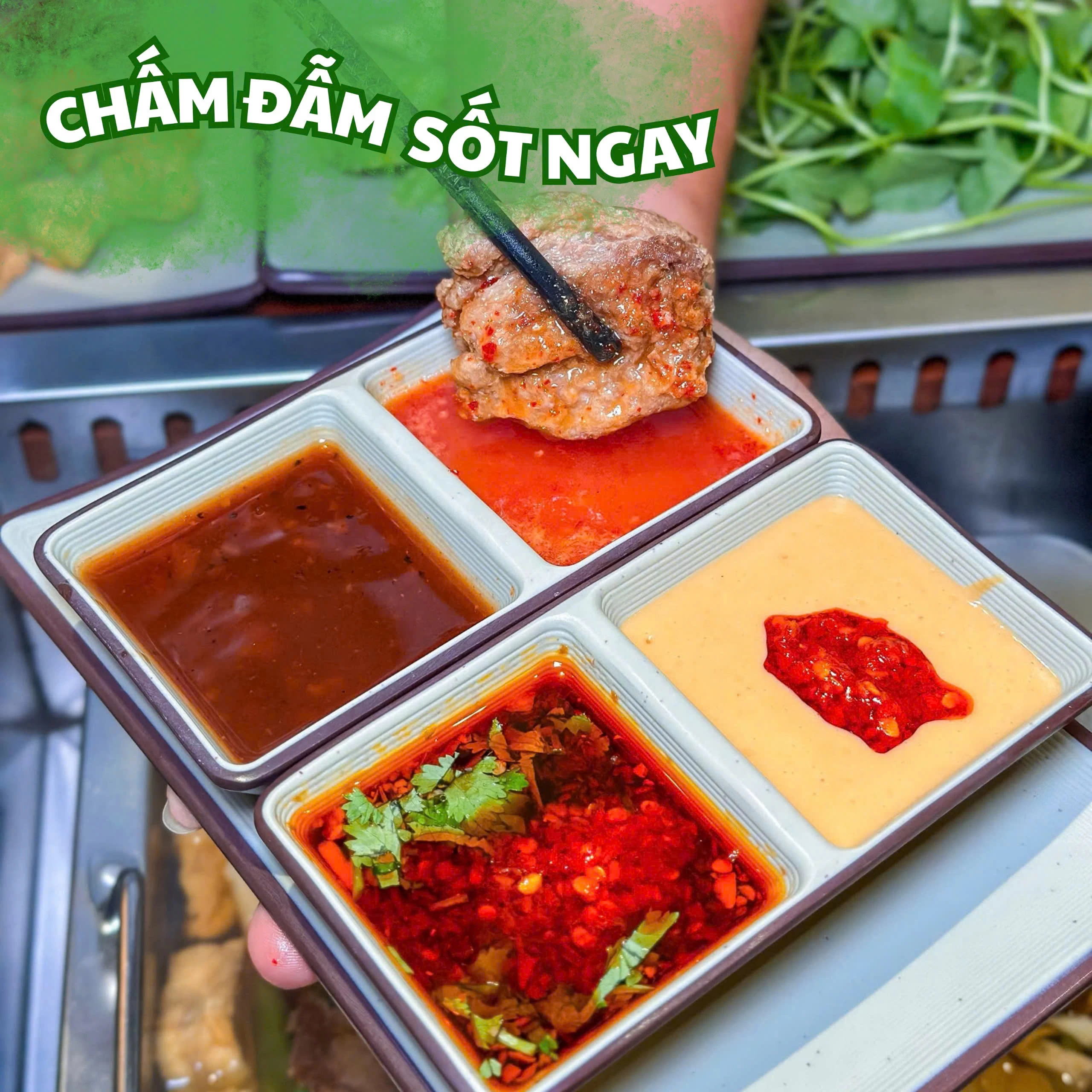 Nước chấm đặc biệt của buffet Tuệ Tự Tâm