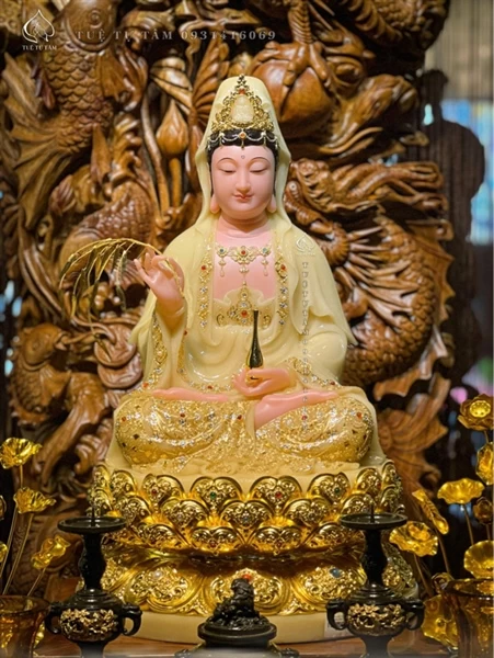 Quan Âm đá thạch anh thiết kim