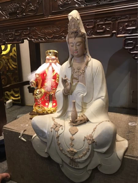 Quan Âm Hán Bạch Ngọc