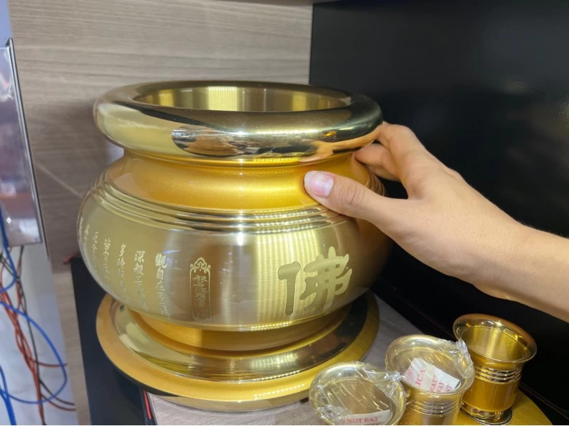 Lư đồng chữ Phật