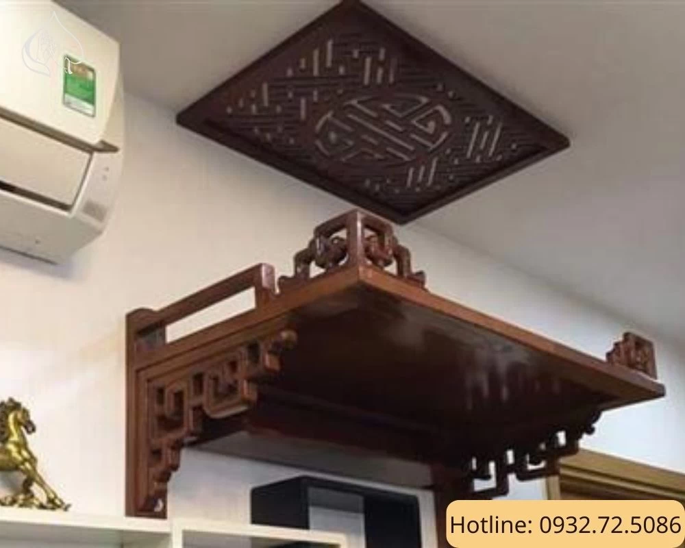 Bàn thờ sang tọng