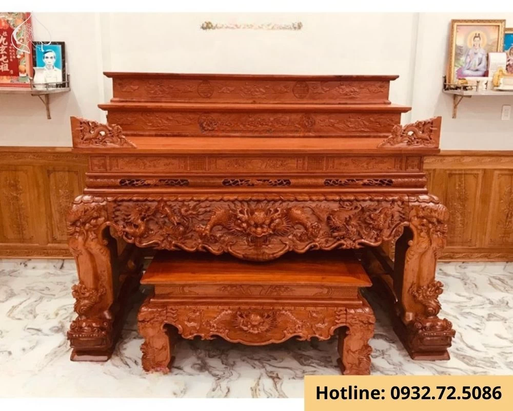 Mẫu bàn thờ 3 cấp màu sắc đẹp mắt