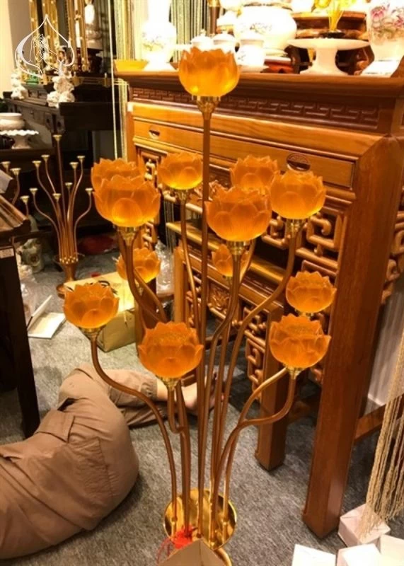 Đèn sen lưu ly màu cam