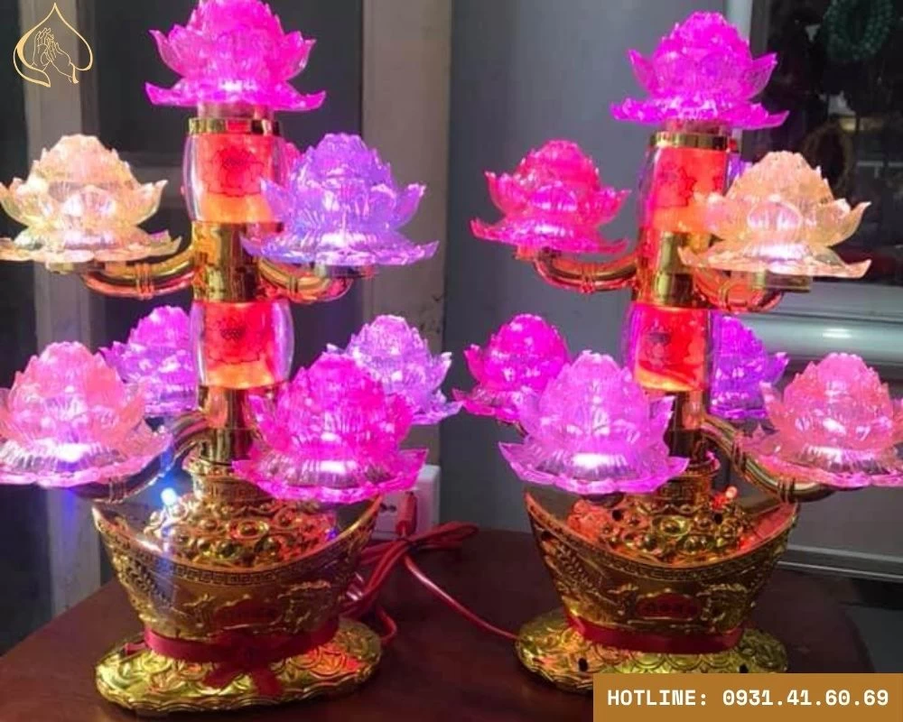 Đèn sen lưu ly thờ ông Địa