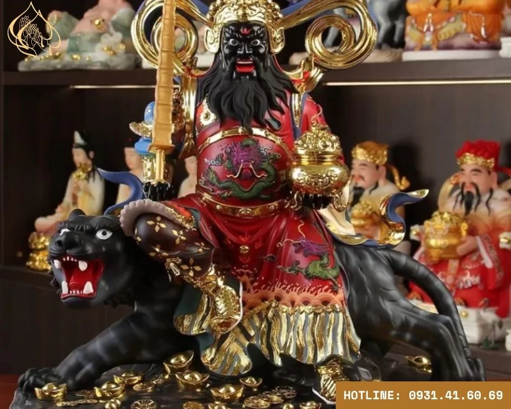 Mẫu tượng Triệu Công Minh cưỡi hổ oai nghiêm