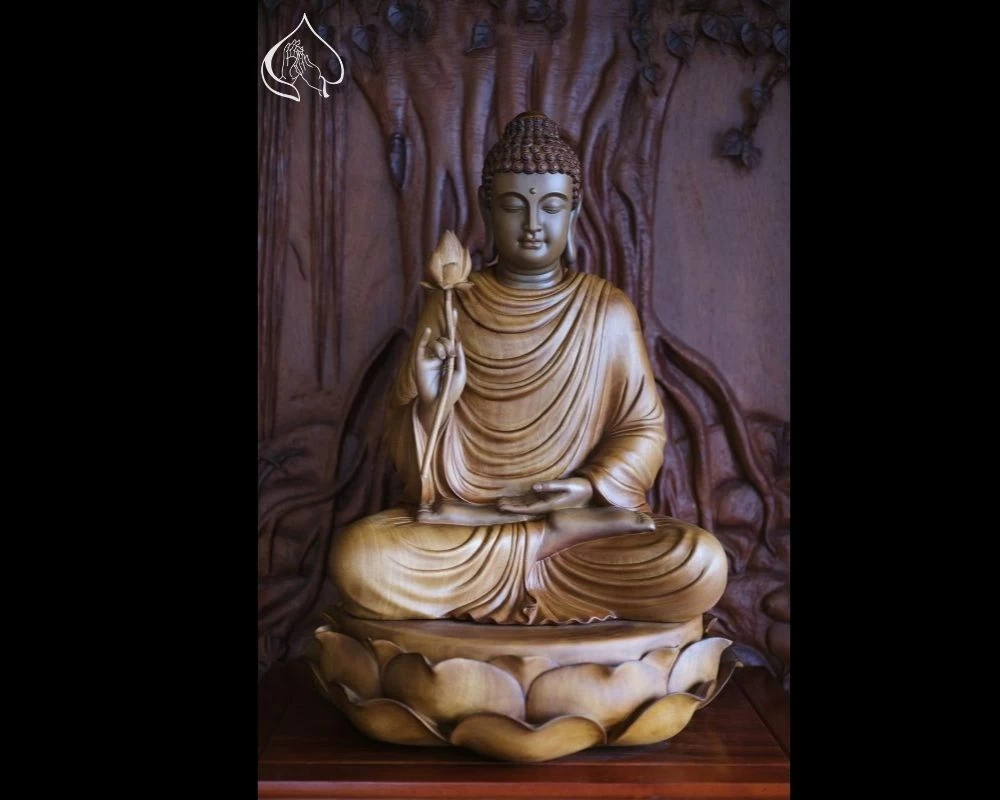 Tương Thánh Tăng Sivali bằng gỗ