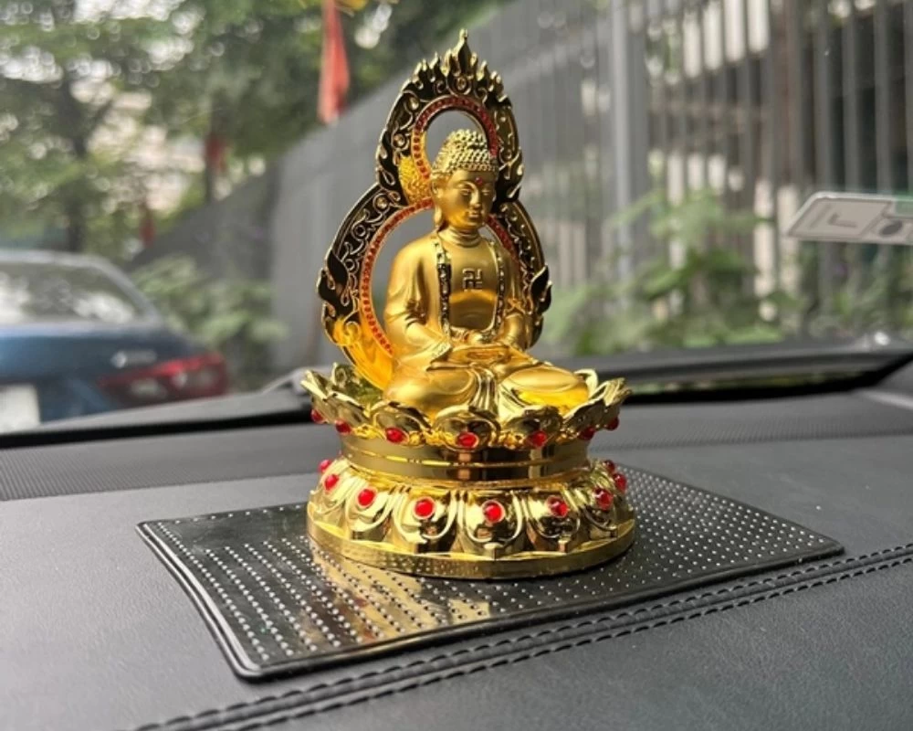 Mẫu tượng A Di Đà ngồi đài sen dát vàng
