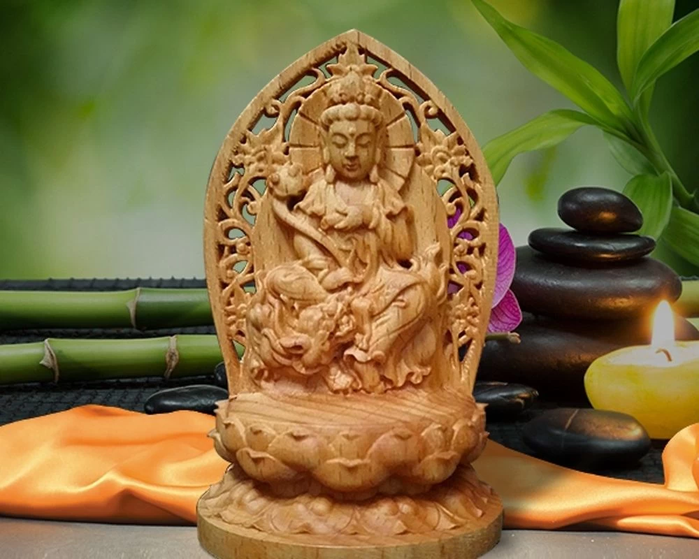 Mẫu tượng Văn Thù Bồ Tát bằng gỗ