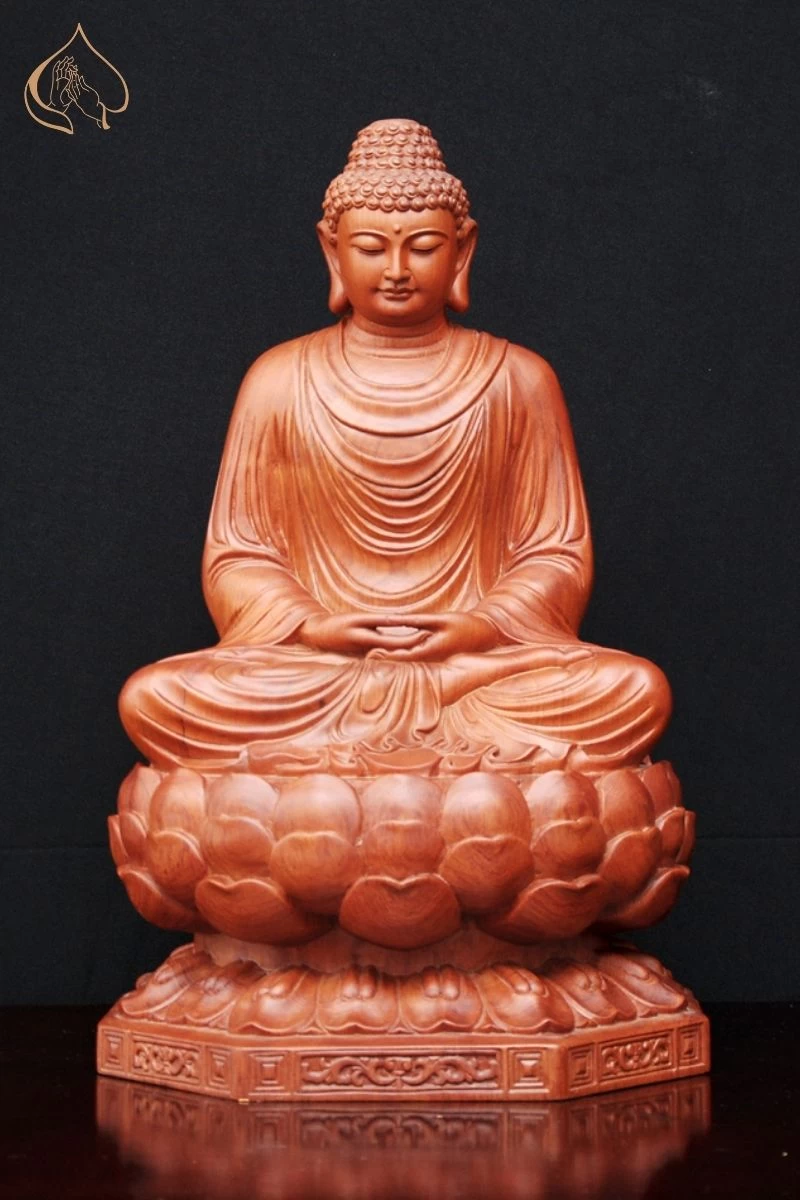 Tượng Thích Ca Mâu Ni Phật bằng gỗ