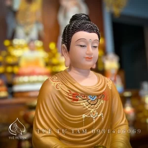 Mọi chi tiết trên tượng đều được nghệ nhân làm rất tỉ mỉ, mang đến cảm giác an yên khi nhìn