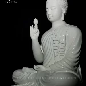 Tượng Bổn Sư Sứ Tuyết Niêm Hoa có thông số khác biệt