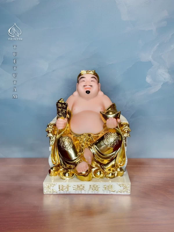 Tượng cao cấp nhưng có giá thành phải chăng