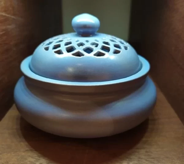 Một trong số các sản phẩm Xông Trầm Đất Bầu giá rẻ của Tuệ Tự Tâm
