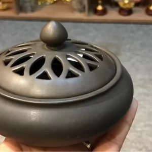 Xông trầm không hoa văn đơn giản nhưng mang đến nhiều công dụng khác nhau
