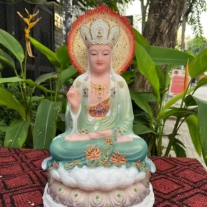 Địa Tạng Đá Gấm Xanh Bối Quang 16in có màu xanh vô cùng tươi sáng, mang đến sự dễ chịu cho người nhìn