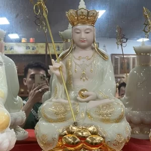 Địa Tạng Đá Ngọc Xanh Đế Kim 19in nổi bật với màu sắc tao nhã, chất liệu cao cấp