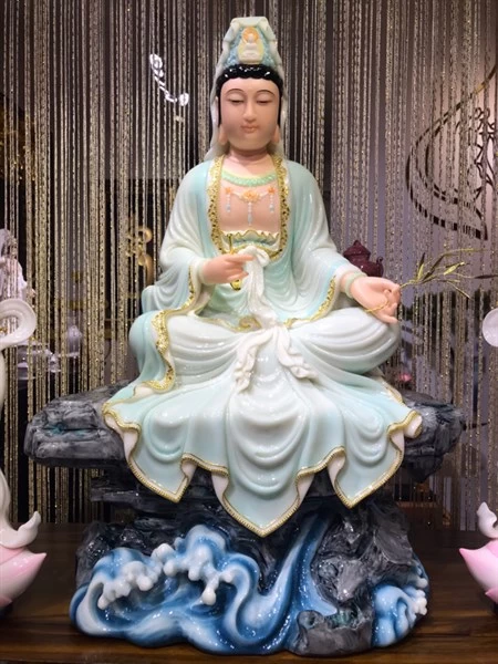 Tượng Quan Âm ngồi